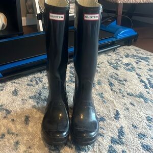Black hunter rain boots